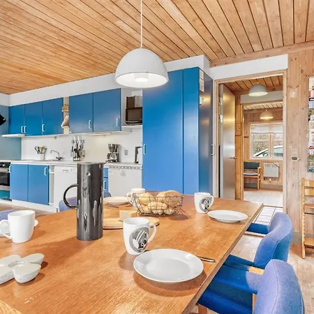 아파트 Alfi - 300m From The Sea By Interhome Bøtø By